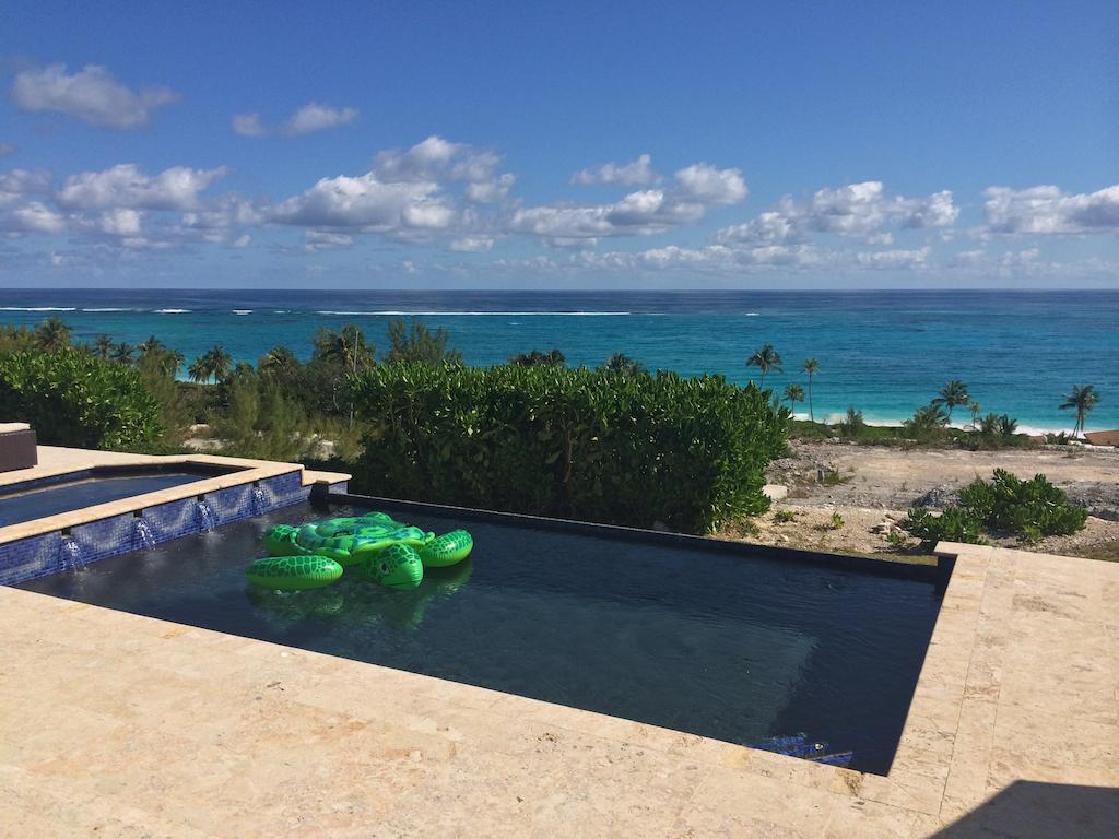 Sky Beach Club Governor S Harbour Exterior foto